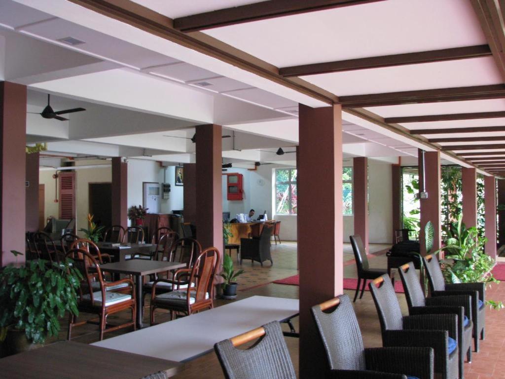 Mersing Merlin Inn Exterior foto